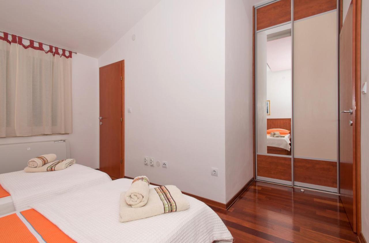 Apartments Marcela Makarska Ngoại thất bức ảnh