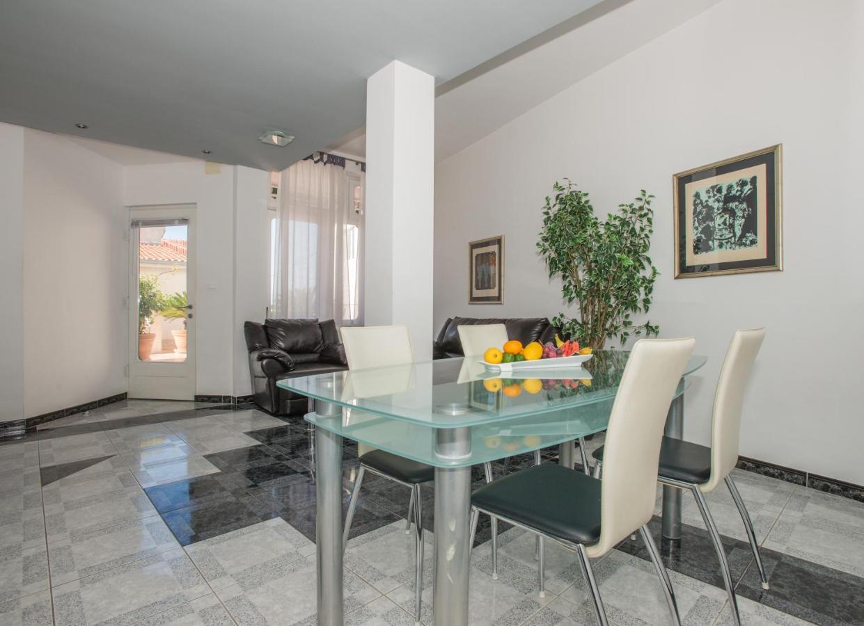 Apartments Marcela Makarska Ngoại thất bức ảnh