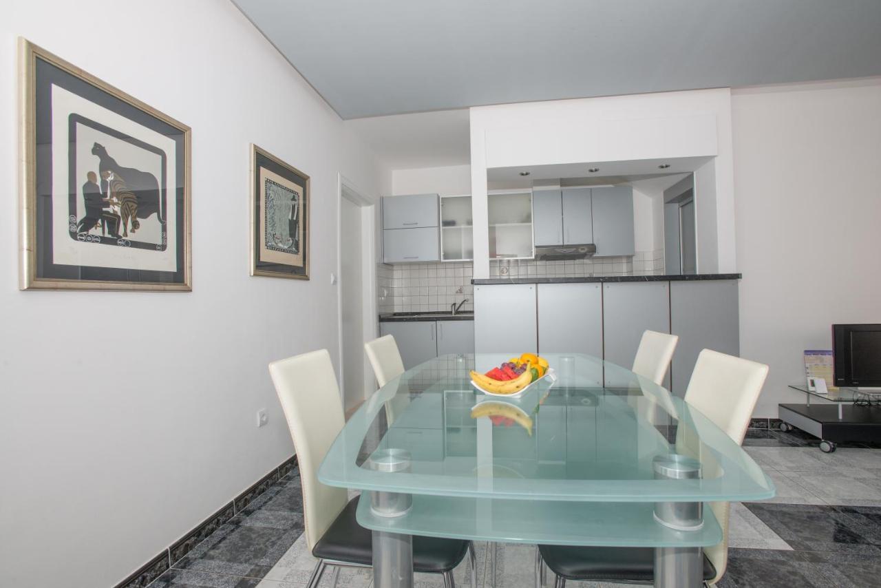 Apartments Marcela Makarska Ngoại thất bức ảnh