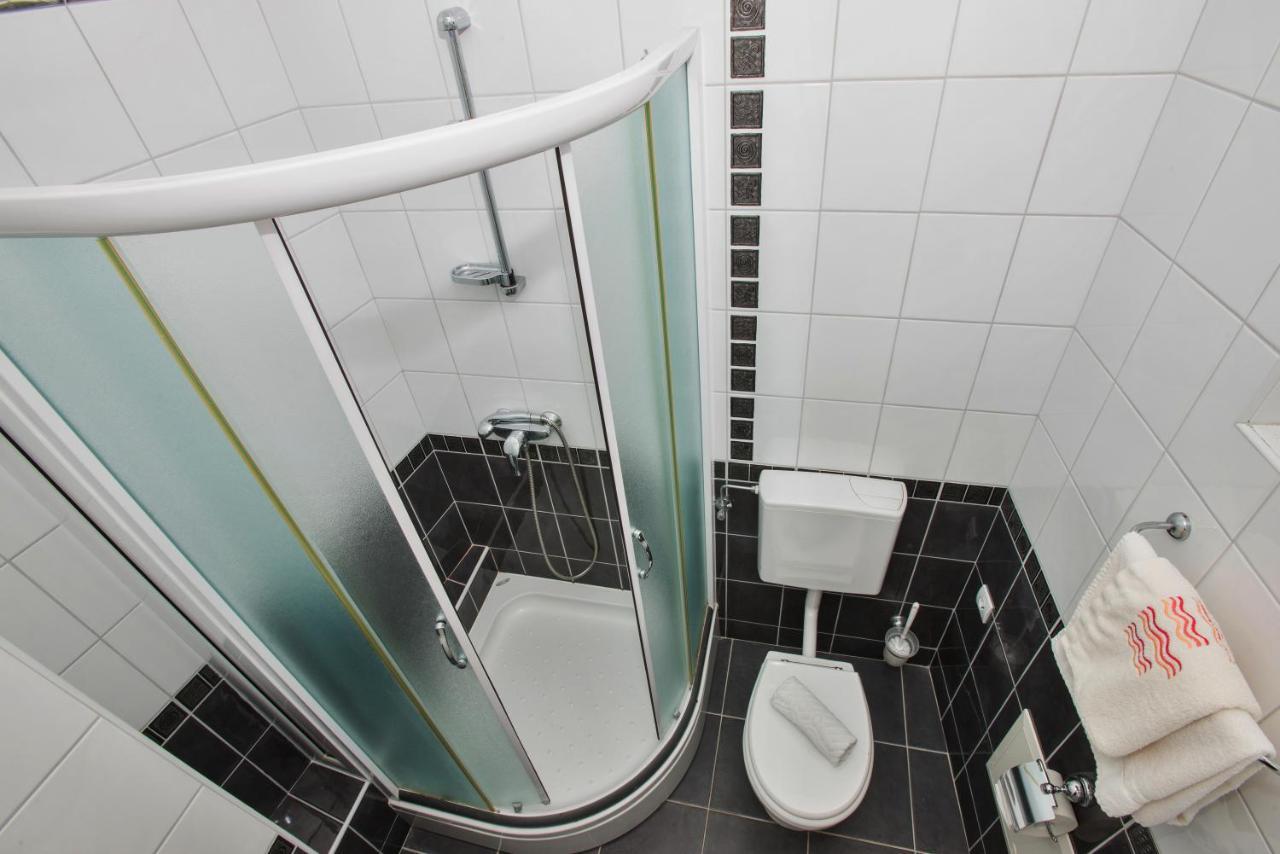 Apartments Marcela Makarska Ngoại thất bức ảnh