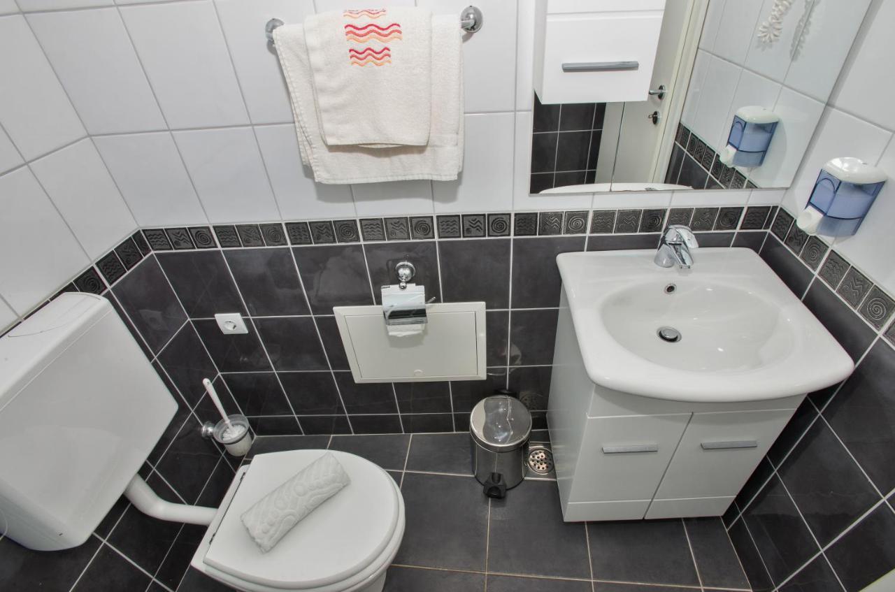 Apartments Marcela Makarska Ngoại thất bức ảnh