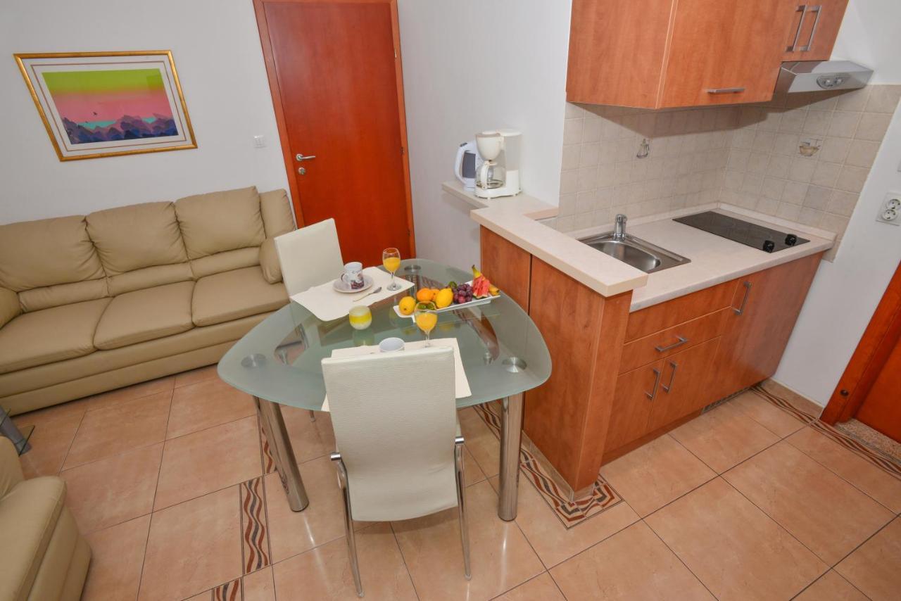 Apartments Marcela Makarska Ngoại thất bức ảnh